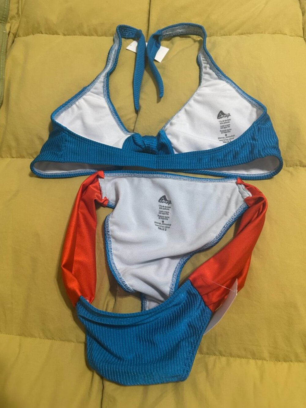 Bikinis T 2 Medium - Picture 3 of 9